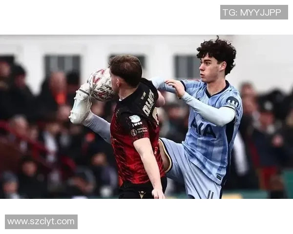 弗兰克:格雷今日踢得像个经历老道的球员,我喜爱他的体现 弗兰克:格雷今日踢得像个经历老道的球员,我喜爱他的体现